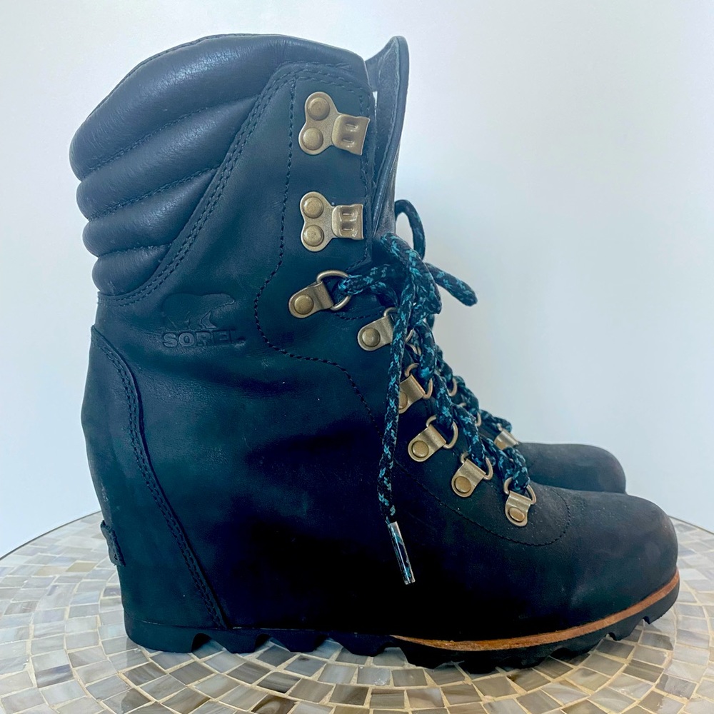 Sorel Joan of Arctic Boots, Size 8